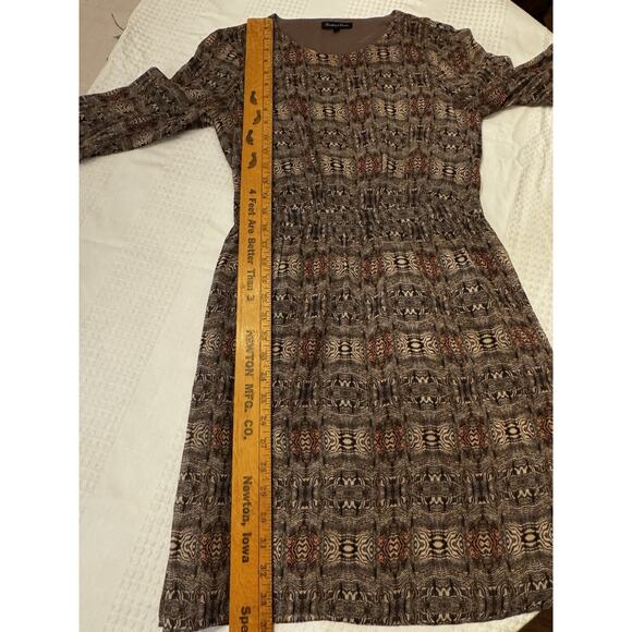 Broadway and Broome 100% Silk Swirl Dress Sz 2 Preppy Dark Academia Office - Picture 9 of 12